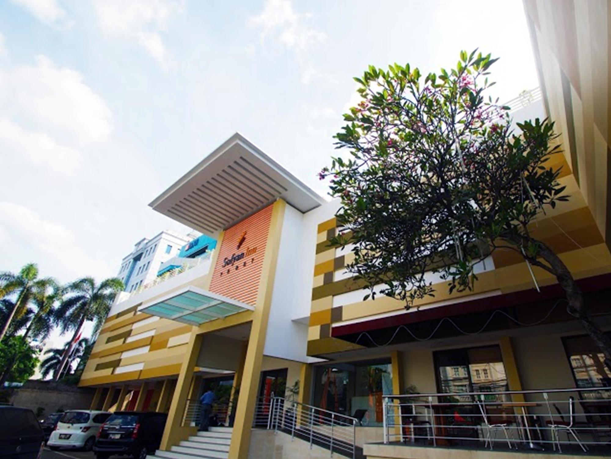 Sofyan Hotel Soepomo Jakarta Exterior foto
