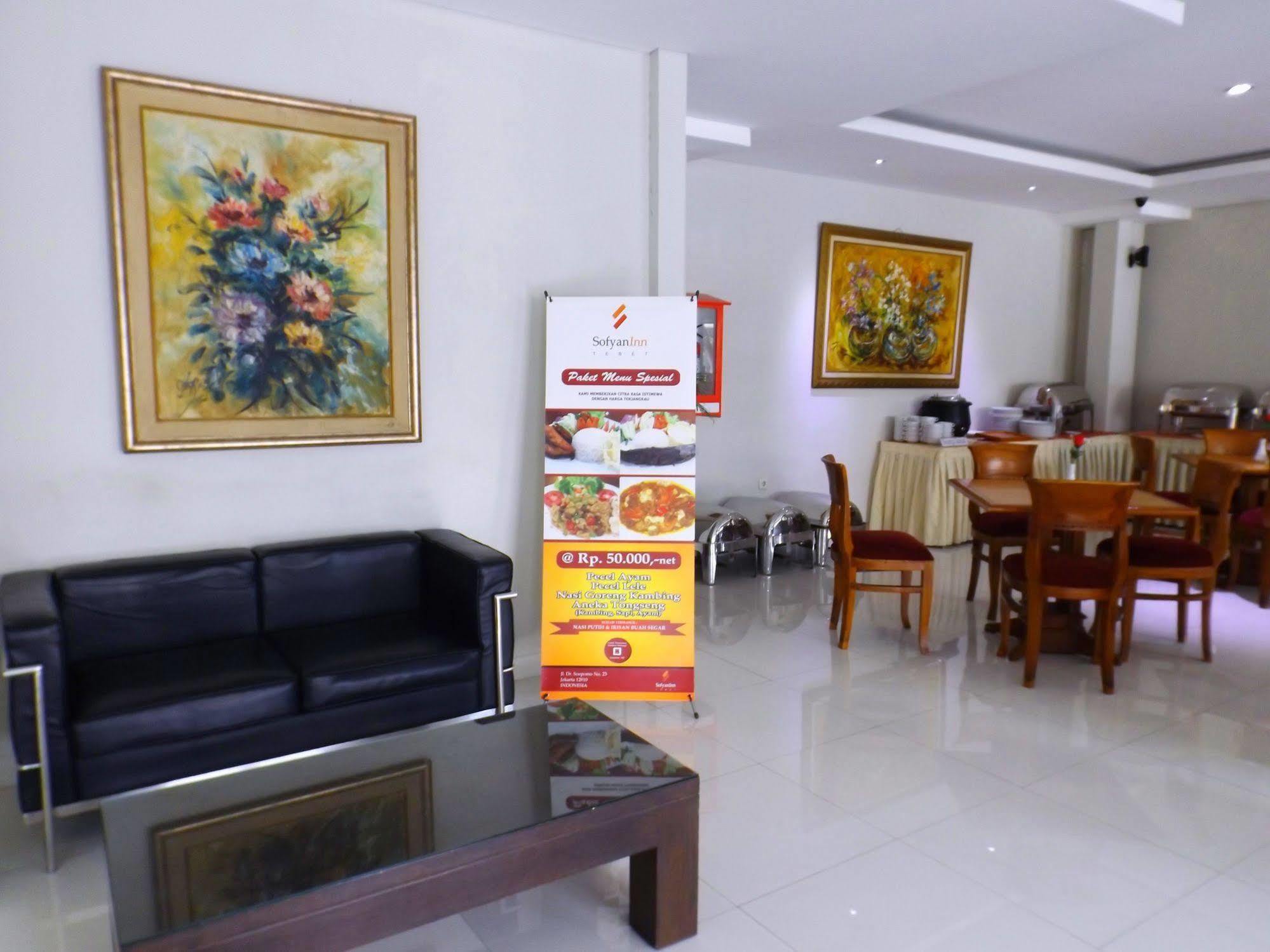 Sofyan Hotel Soepomo Jakarta Exterior foto