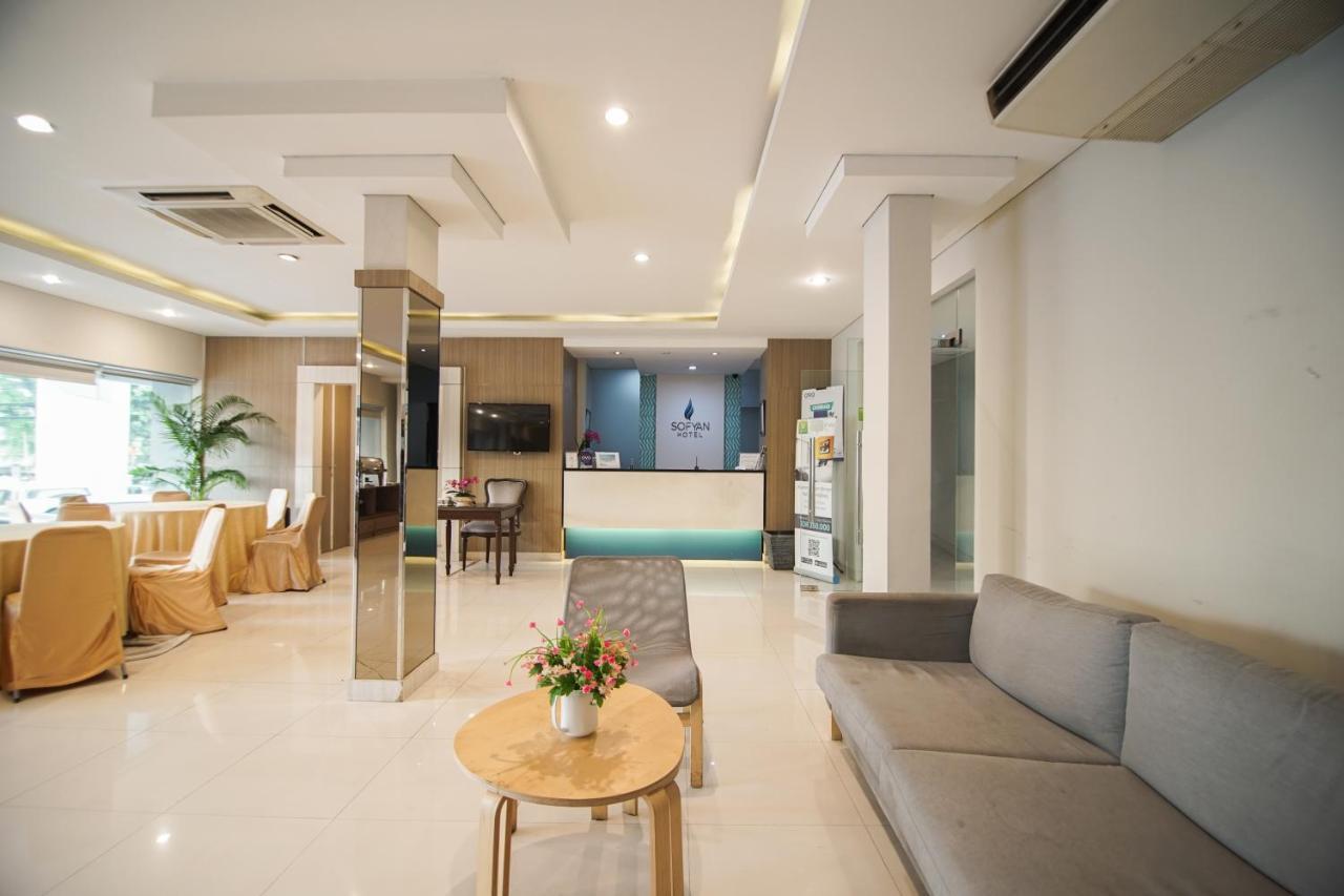Sofyan Hotel Soepomo Jakarta Exterior foto